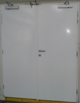 Požární dveřní servis - Protipožární dvoukřídlé dveře EI45 ocelové se zárubní